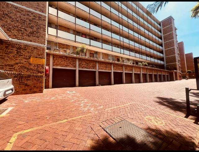 3 BEDROOM APARTMENT FOR SALE IN WONDERBOOM SOUTH